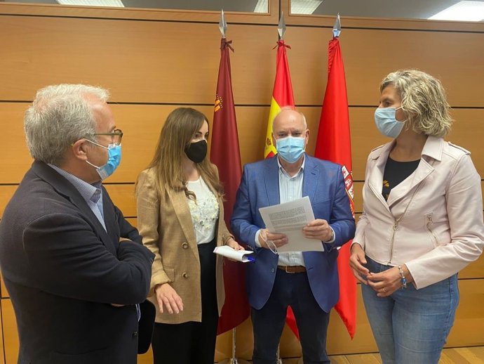 Imagen de la rueda de prensa de los responsables del PP, sobre el presupuesto