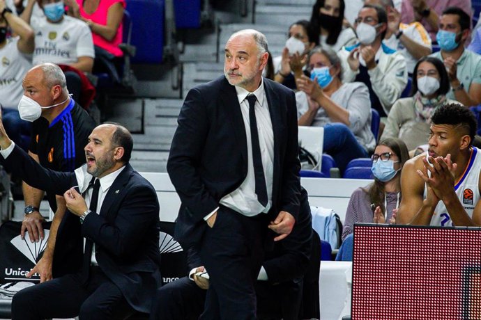 Pablo Laso dirigiendo al Real Madrid