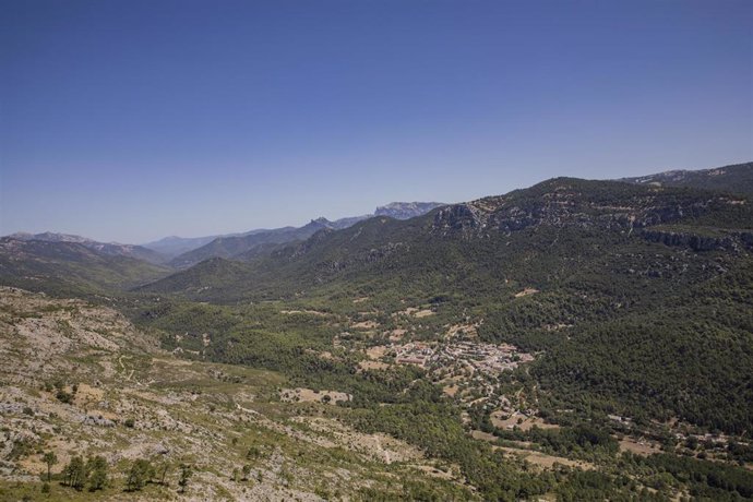 Archivo - Vista del Valle del río Guadalquivir. Parque Natural de las Sierras de Cazorla, Segura y Las Villas, (Cazorla, Jaén, Andalucía, España)