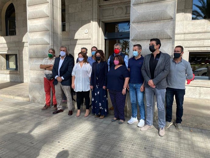 El Govern y los sindicatos firman el acuerdo alcanzado en la Mesa del Empleado Público.