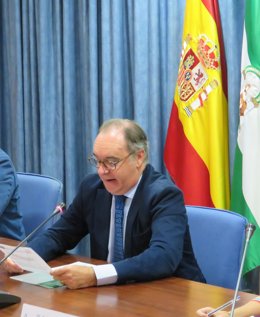 El delegado de Empleo, Formación, Trabajo Autónomo, Transformación Económica, Industria, Conocimiento y Universidades en Huelva, Antonio Augustín.