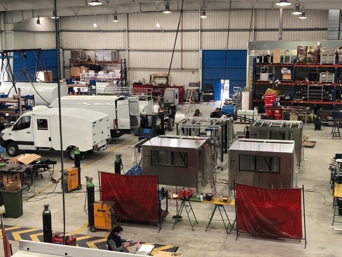 Surtruck aportó toda su experiencia en contraincendios, con las patentes y modelos comercializados por toda España desde 2015, y lo llevó al terreno forestal.