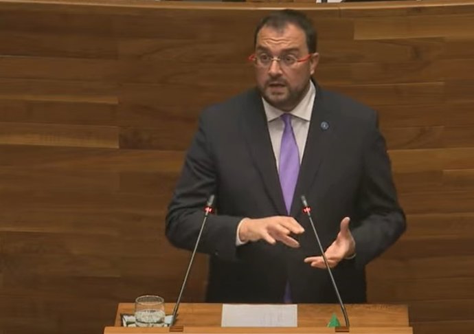 El presidente del Principado, Adrián Barbón