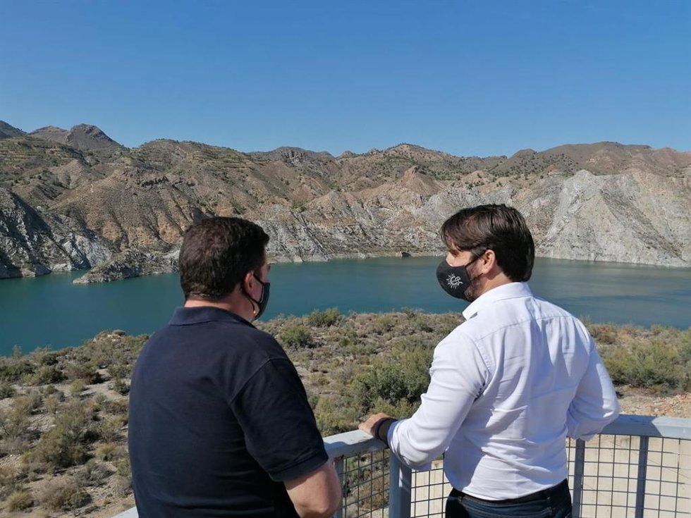 Archivo - Juan Francisco Rojas (Vox) en el pantano de Cuevas del Almanzora, en Almería