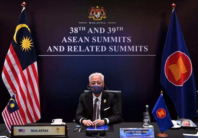 26 October 2021, Malaysia, Kuala Lumpur: Malaysian Prime Minister Ismail Sabri Yaakob attends via videoconference a virtual summit with the leaders of the 10-member Association of Southeast Asian Nations (ASEAN). Photo: Mohd Faizol Aziz/BERNAMA/dpa