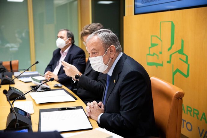 Azpiazu, en su comparecencia ante la Comisión de Economía