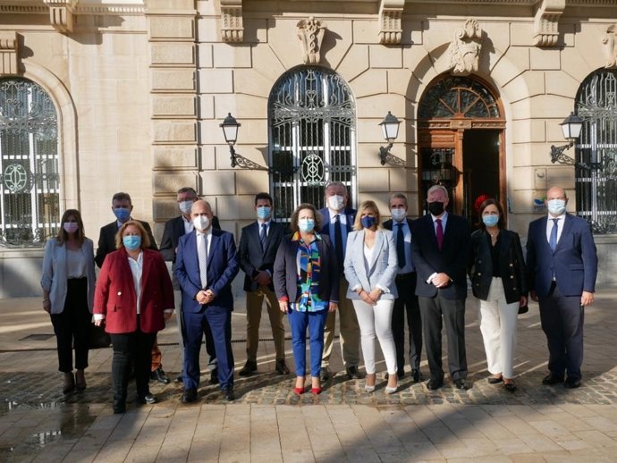 Los senadores del PP, que integran la Comisión de Transportes, Movilidad y Agenda Urbana, visitan la Región para abordar el déficit de infraestructuras en los PGE