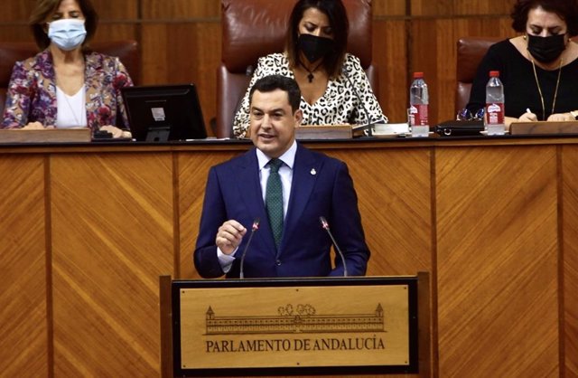 El presidente de la Junta de Andalucía, Juanma Moreno, este miércoles durante su intervención inicial en el Debate sobre el estado de la Comunidad.