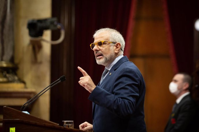 Arxiu - El líder de Cs al Parlament, Carlos Carrizosa, en una intervenció al ple del Parlament