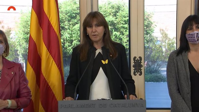 La presidenta del Parlament, Laura Borrs, en una declaración institucional con motivo del cuarto aniversario de la declaración unilateral de independencia.