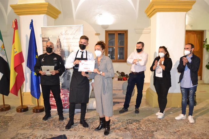 Ganador del Concurso Nacional de Cortadores del Salón del Jamón Ibérico y la Dehesa de Jerez de los Caballeros