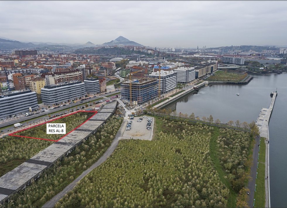 Parcela RES AL-8 en Urban-Galindo