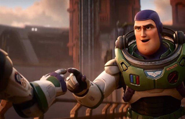 Sideral tráiler de Lightyear, la épica precuela de Toy Story: "Hasta el infinito y..."