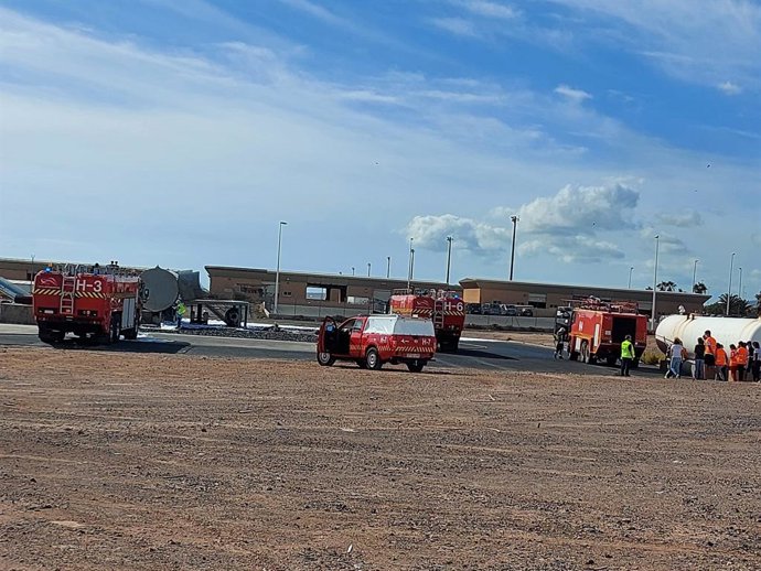 Simulacro de accidente aéreo en el aeropuerto de Fuerteventura