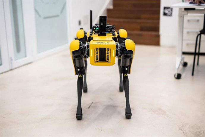 Muestra del perro robot Spot de Boston Dynamics en el Auditorio oficinas de Plain Concepts, a 26 de octubre de 2021, en Madrid, (España)