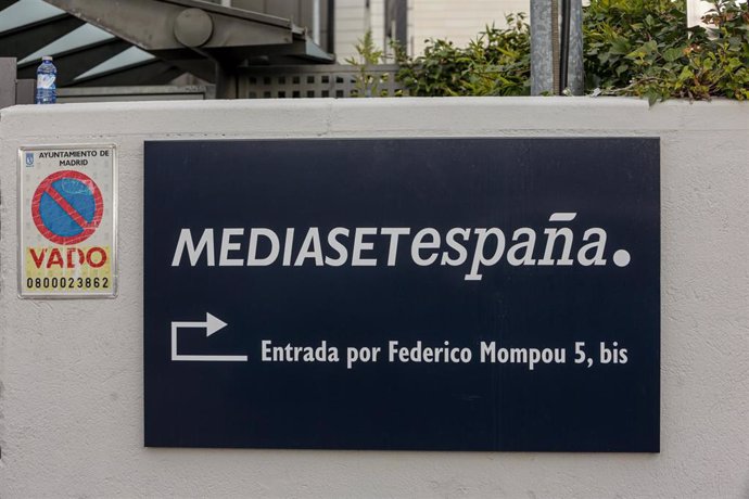 Archivo - Carteles de señalización del recinto de Mediaset España Comunicación, en Madrid a 5 de marzo de 2020.