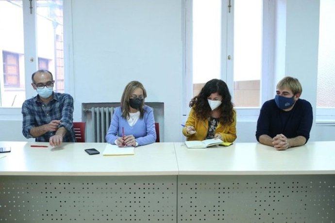 Sofía Castañón, segunda por la derecha