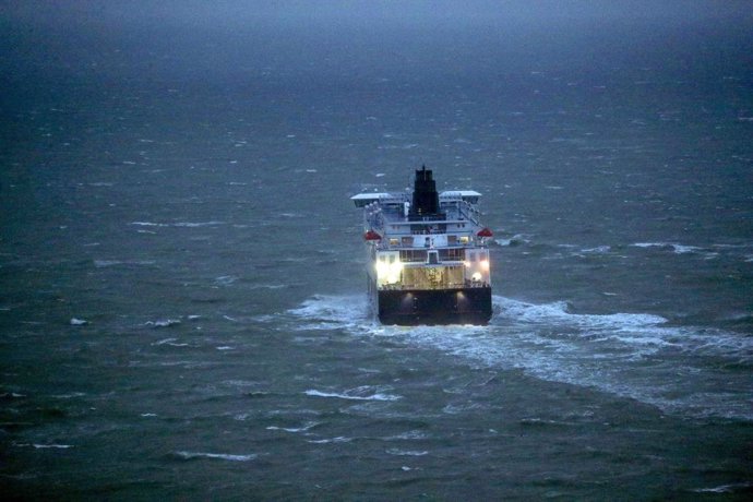 Archivo - 21 December 2020, England, Dover: A DFDS ferry leaves from the Port of Dover which has been closed after the French government's announcement it will not accept any passengers arriving from the UK for the next 48 hours amid fears over the new 