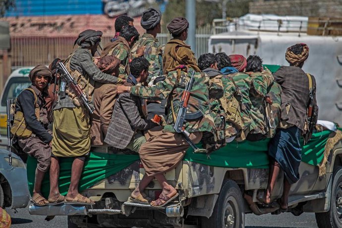 Archivo - Rebeldes huthis en Yemen