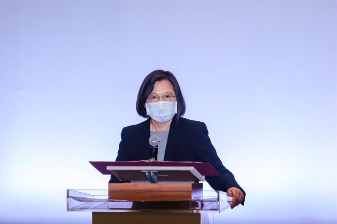 Archivo - 25 March 2021, Taiwan, Taipei: Taiwanese President Tsai Ing-wen speaks during the Holocaust Remembrance Day 2021 at the Taipei Guesthouse in Taipei. Photo: Walid Berrazeg/SOPA Images via ZUMA Wire/dpa