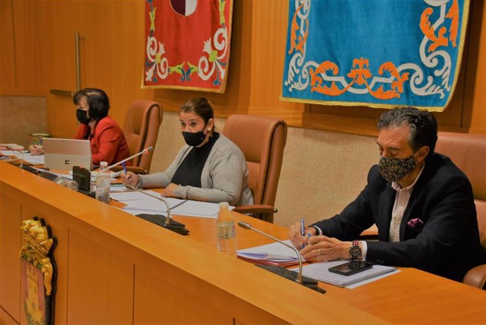 AMP.- García Élez anuncia que se bajará el sueldo junto con la Corporación municipal de Talavera