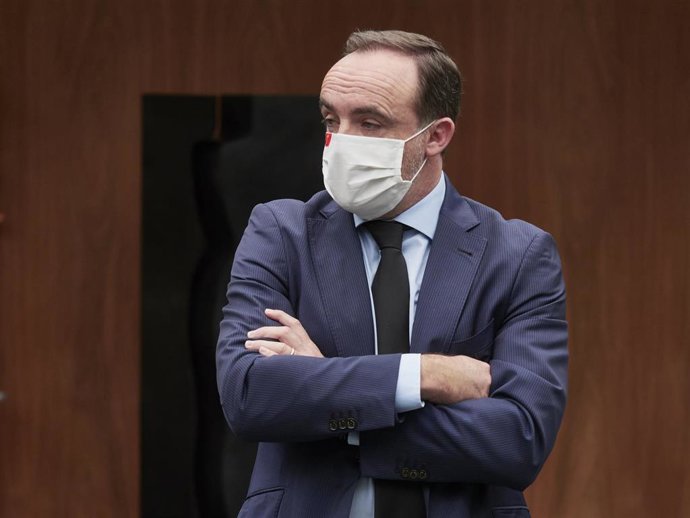 Archivo - El presidente de UPN y portavoz de Navarra Suma, Javier Esparza.