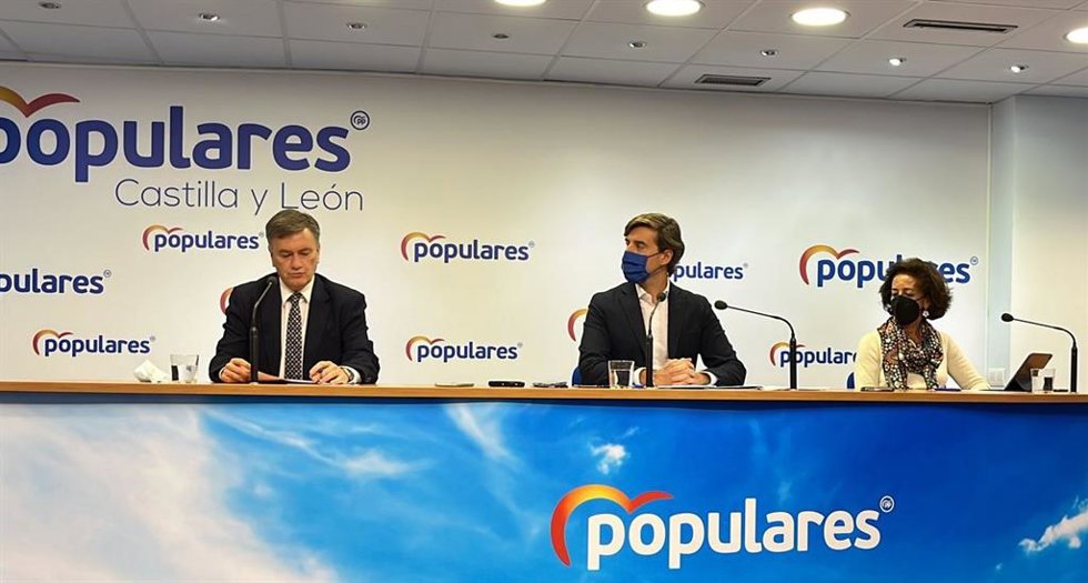 Rueda de prensa del Partido Popular en la sede de Castilla y León con el vicesecretario de Comunicación, Pablo Montesinos.