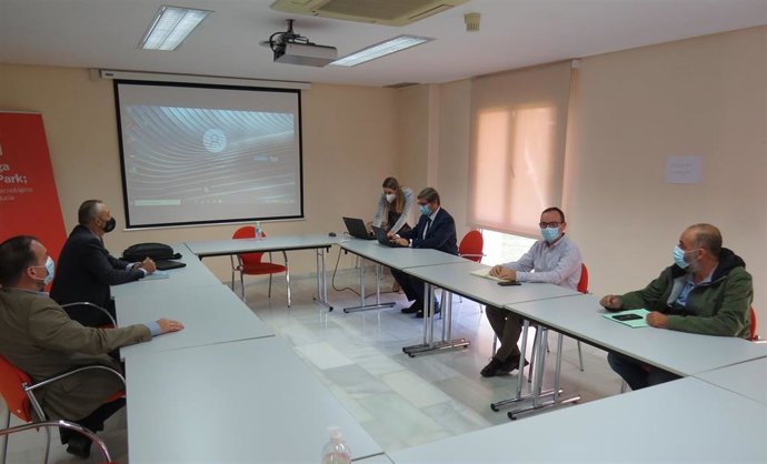 Sesión de puesta en marcha del proyecto  'eCityMálaga' en el Parque Tecnológico Málaga TechPark