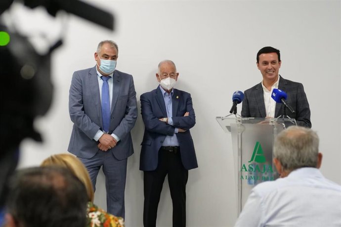 Acto de inauguración de la nueva sede de Asaja en Cortijos de Marín