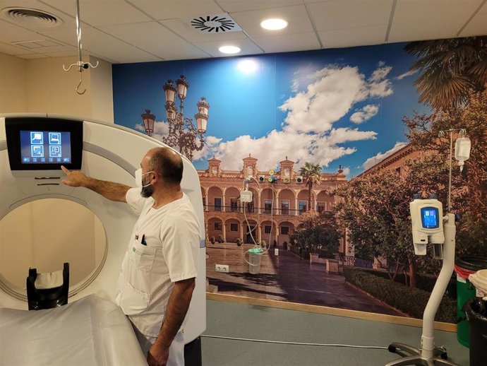 Nuevo TAC instalado en el Hospital de Alta Resolución de Guadix (Granada).