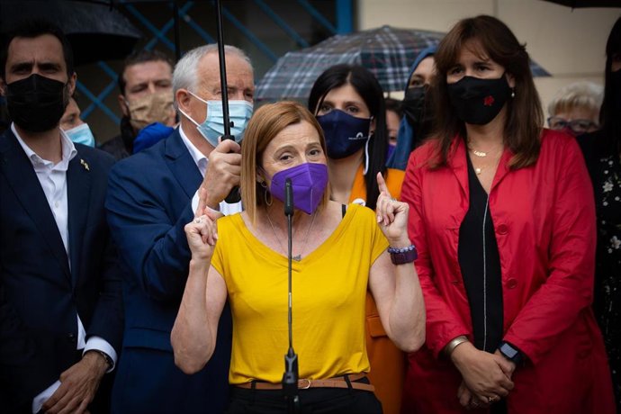Archivo - La expresidenta del Parlament de Catalunya Carme Forcadell (ERC), a su salida de la prisión de Wad-Ras, un día después de ser indultada por el Gobierno de España, a 23 de junio de 2021, en Barcelona, Catalunya (España). 