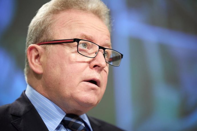 Archivo - HANDOUT - 25 March 2021, Belgium, Brussels: European Commissioner for Agriculture Janusz Wojciechowski holds a press conference at the European Commission headquarters in Brussels Photo: Claudio Centonze/European Commission/dpa - ATTENTION: ed