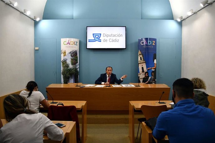Diputación realiza una treintena de acciones para que los turistas visiten Cádiz durante el otoño.