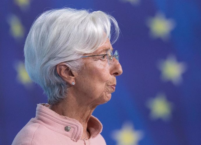 Archivo - 08 September 2021, Hessen, Frankfurt_Main: Christine Lagarde, President of the European Central Bank (ECB), speaks during the Bank's press conference. Photo: Boris Roessler/dpa