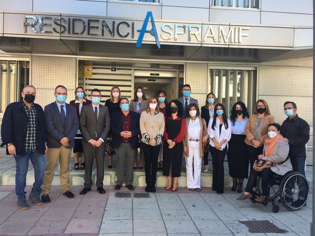 Visita a la residencia de Aspramif.