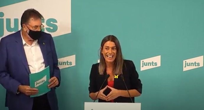 Archivo - La portavoz de Junts en el Congreso, Míriam Nogueras, y el portavoz de Junts en el Senado, Josep Lluís Cleries, en rueda de prensa