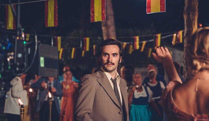 Óscar Aibar dirige 'El sustituto', un filme que avisa de "revisitaciones interesadas de la historia de la ultraderecha"