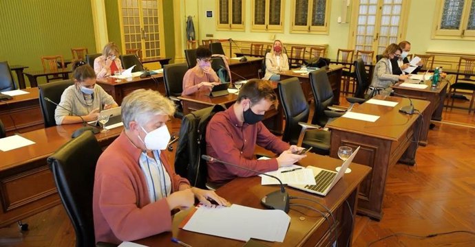 Comisión de Educación del Parlament balear.