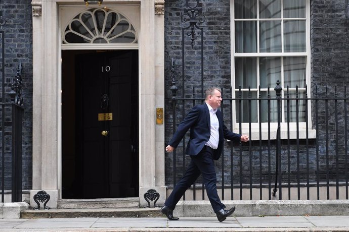 Archivo - 08 September 2020, England, London: UK Brexit negotiator David Frost leaves 10 Downing Street, for a cabinet meeting at the Foreign and Commonwealth Office (FCO) in London. Photo: Stefan Rouseau/PA Wire/dpa