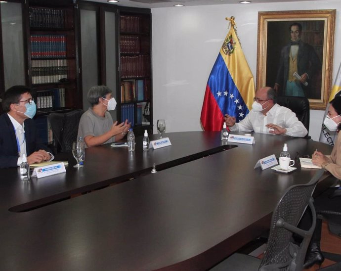 La misión de observadores de la UE se reúne con el CNE de Venezuela.