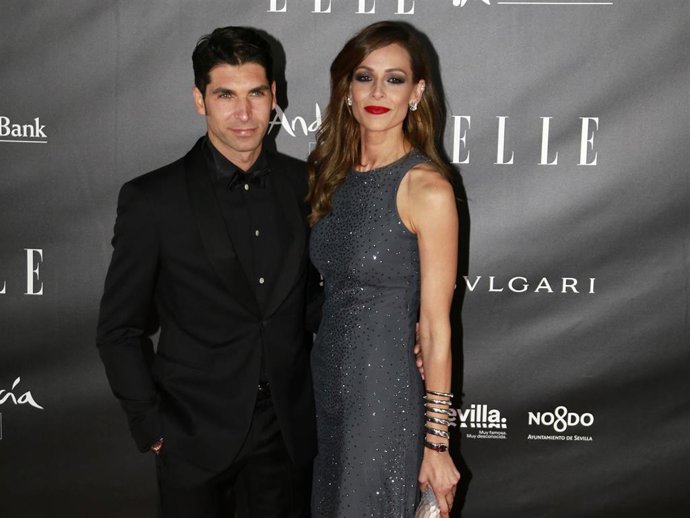 Eva González y Cayetano Rivera en lo Premios Elle Style