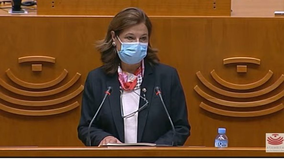 La vicepresidenta primera y consejera de Hacienda y Administración Pública de la Junta de Extremadura, Pilar Blanco-Morales, en la Asamblea en el debate de totalidd de los Presupuestos regionales para 2022