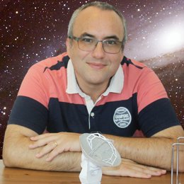 EL ASTRÓNOMO DE LA UNIVERSITAT DE VALNCIA  IVÁN MARTÍ-VIDAL