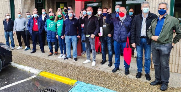 Los trabajadores de la cárcel de Logroño paran 15 minutos en protesta por las últimas agresiones y piden más seguridad