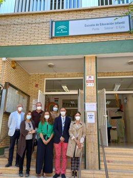 El delegado de Educación de Almería visita la EI Punta Sabinar de El Ejido.