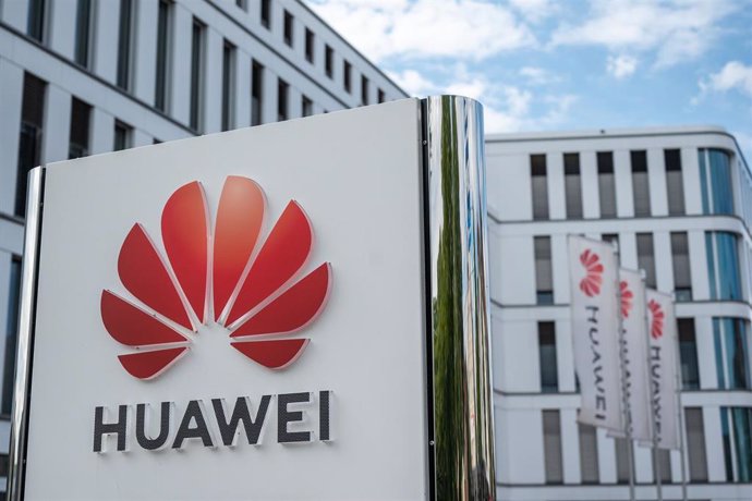 Archivo - FILED - 18 August 2020, North Rhine-Westphalia, duesseldorf: View of the Huawei Germany headquarters. The Chinese Huawei Group announced today, Tuesday, that it will officially launch on the next June its new "Harmony OS" system to operate sma