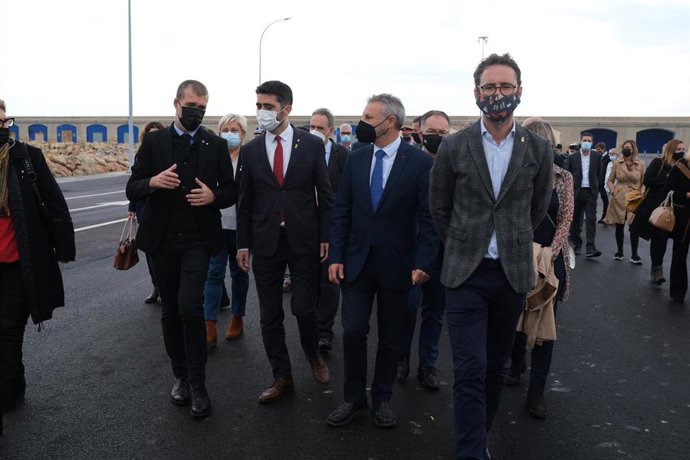 Cruset, Puigneró y Toledo en la inauguración