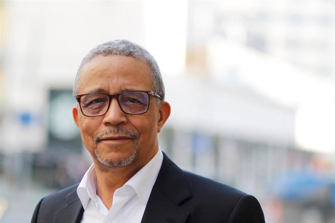 El célebre escritor argelino Mohamed Moulessehoul, más conocido por el nombre de mujer Yasmina Khadra