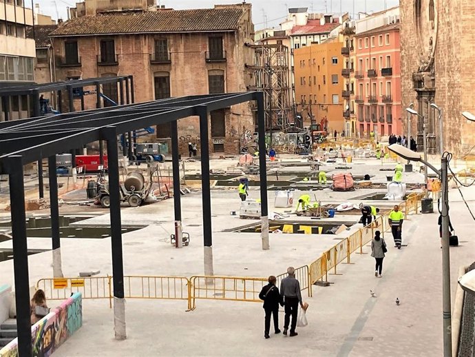 Obras de reurbanización en el entorno del Mercado Central de Valncia