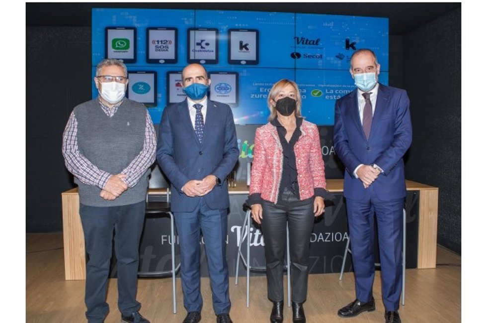 La Diputación Foral de Álava, Fundación Vital, Kutxabank y Secot han organizado los próximos meses talleres prácticos de formación para que los y las vecinas de las entidades locales alavesas
